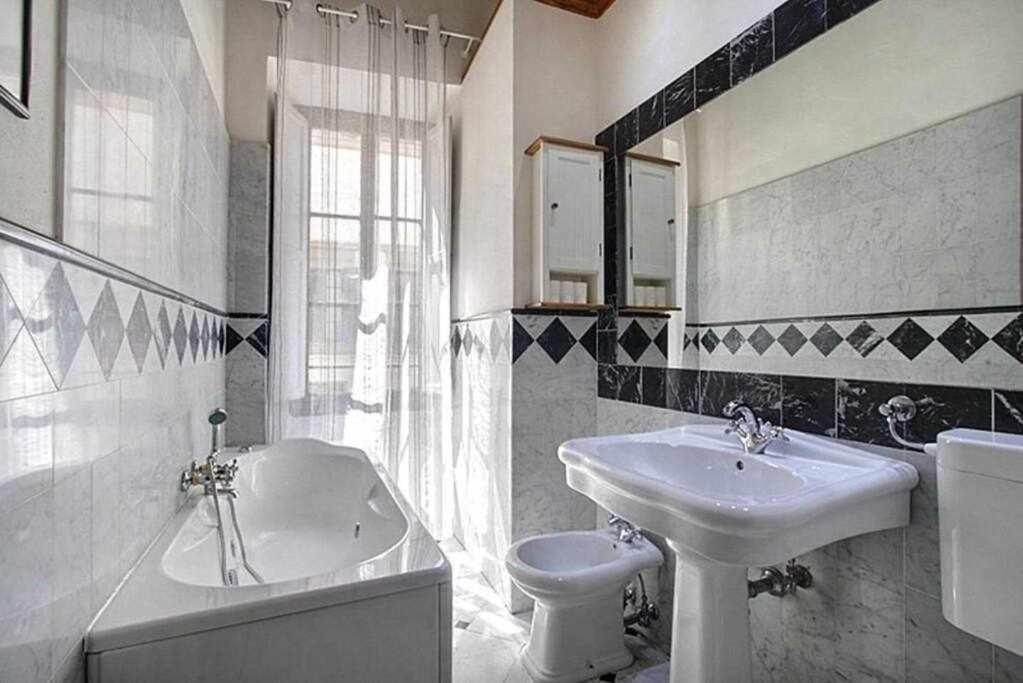 Ferienwohnung Panzani Rustico Vicino Santa Maria Novella Florenz Exterior foto